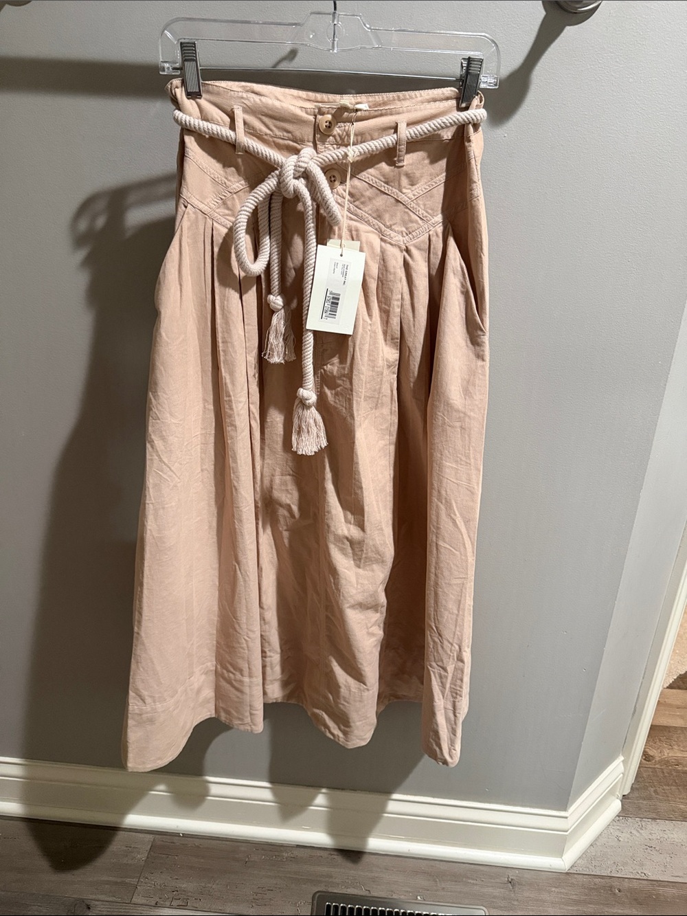 The GREAT the field skirt Women's High-Waist Rope-Belt Midi Skirt in light tan
